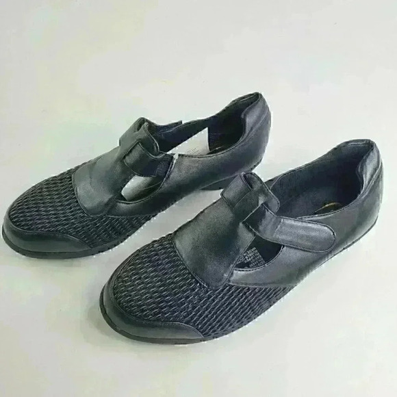 Stretch'n Form by Beacon Adjustable Strap Black Women Comfort Shoes Size 6W New - Picture 8 of 12